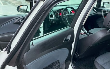 Opel Astra J, 2013 год, 1 100 000 рублей, 22 фотография