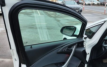 Opel Astra J, 2013 год, 1 100 000 рублей, 25 фотография