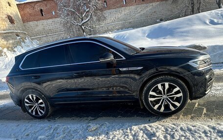 Volkswagen Touareg III, 2018 год, 6 000 000 рублей, 3 фотография