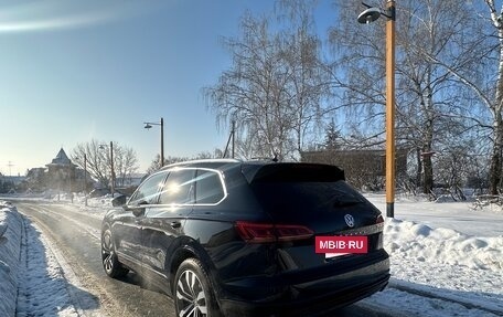 Volkswagen Touareg III, 2018 год, 6 000 000 рублей, 8 фотография