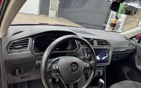 Volkswagen Tiguan II, 2017 год, 2 200 000 рублей, 8 фотография