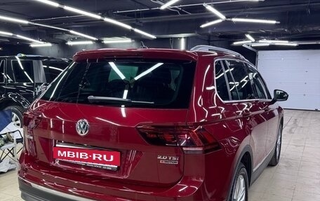 Volkswagen Tiguan II, 2017 год, 2 200 000 рублей, 14 фотография