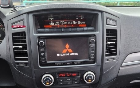 Mitsubishi Pajero IV, 2013 год, 1 999 000 рублей, 7 фотография