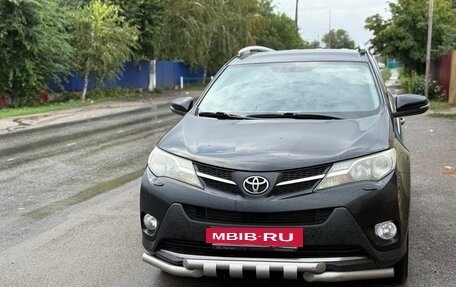 Toyota RAV4, 2014 год, 1 750 000 рублей, 4 фотография