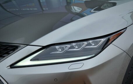 Lexus RX IV рестайлинг, 2019 год, 4 710 000 рублей, 9 фотография