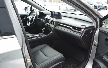 Lexus RX IV рестайлинг, 2019 год, 4 710 000 рублей, 16 фотография