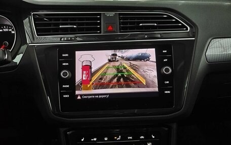 Volkswagen Tiguan II, 2021 год, 3 885 000 рублей, 13 фотография