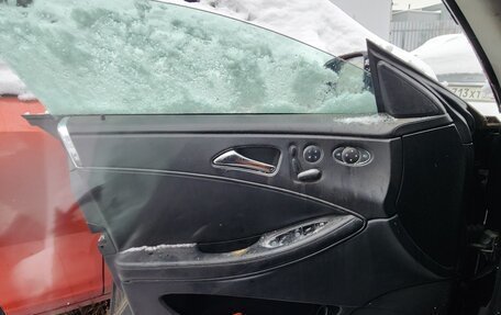 Mercedes-Benz CLS, 2008 год, 900 000 рублей, 2 фотография