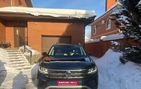 Volkswagen Teramont I, 2021 год, 4 200 000 рублей, 2 фотография