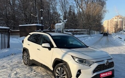 Toyota RAV4, 2021 год, 3 870 000 рублей, 1 фотография