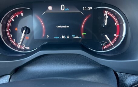 Toyota RAV4, 2021 год, 3 870 000 рублей, 10 фотография