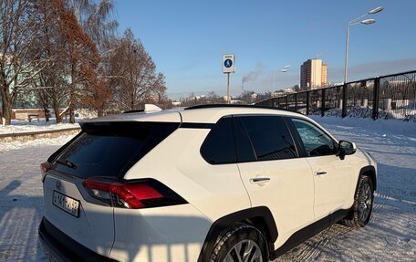 Toyota RAV4, 2021 год, 3 870 000 рублей, 5 фотография