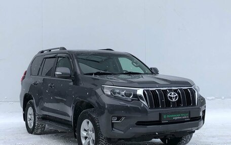Toyota Land Cruiser Prado 150 рестайлинг 2, 2021 год, 5 950 000 рублей, 3 фотография