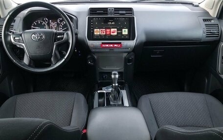 Toyota Land Cruiser Prado 150 рестайлинг 2, 2021 год, 5 950 000 рублей, 14 фотография