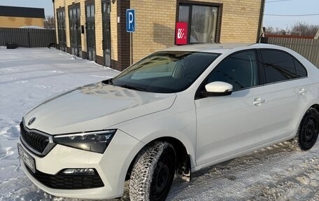 Skoda Rapid I, 2020 год, 1 800 000 рублей, 2 фотография