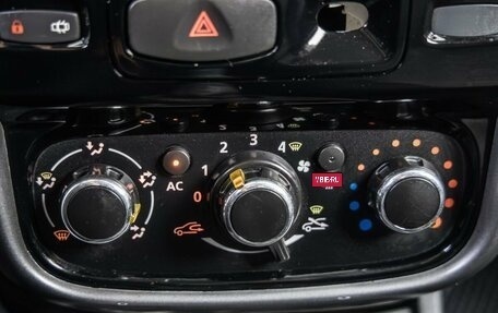 Renault Duster I рестайлинг, 2013 год, 749 000 рублей, 32 фотография