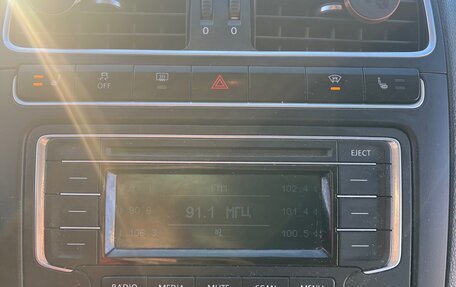 Volkswagen Polo VI (EU Market), 2013 год, 500 000 рублей, 14 фотография