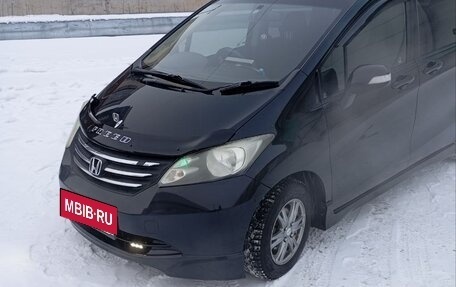 Honda Freed I, 2010 год, 1 170 000 рублей, 2 фотография