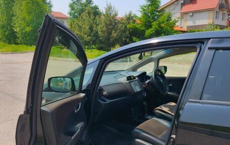 Honda Fit Shuttle I рестайлинг, 2013 год, 850 000 рублей, 3 фотография