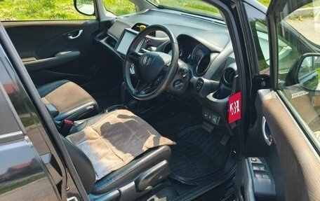 Honda Fit Shuttle I рестайлинг, 2013 год, 850 000 рублей, 13 фотография