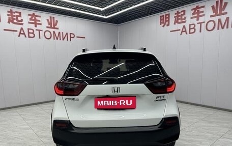 Honda Fit, 2021 год, 1 350 000 рублей, 5 фотография