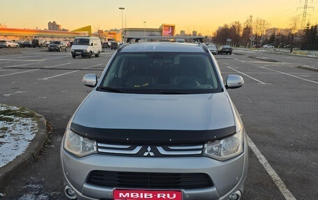 Mitsubishi Outlander III рестайлинг 3, 2012 год, 1 357 000 рублей, 1 фотография