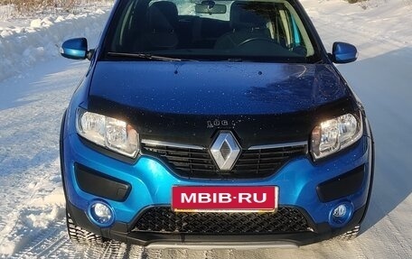 Renault Sandero II рестайлинг, 2015 год, 670 000 рублей, 1 фотография
