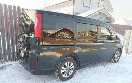 Honda Stepwgn IV, 2017 год, 1 760 000 рублей, 2 фотография