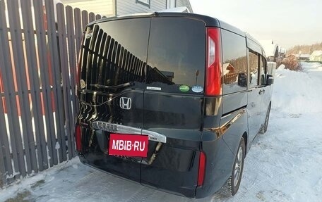 Honda Stepwgn IV, 2017 год, 1 760 000 рублей, 3 фотография