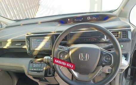 Honda Stepwgn IV, 2017 год, 1 760 000 рублей, 5 фотография