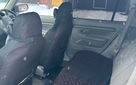 Mazda Demio III (DE), 2001 год, 205 000 рублей, 17 фотография