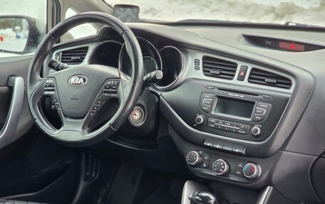 KIA cee'd III, 2014 год, 899 999 рублей, 10 фотография