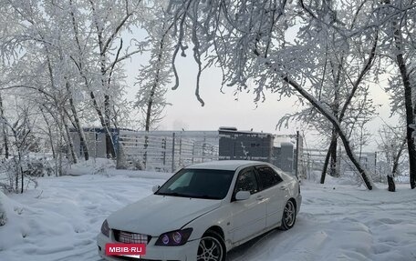 Toyota Altezza, 2001 год, 499 999 рублей, 4 фотография
