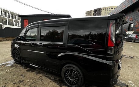 Honda Stepwgn IV, 2017 год, 2 300 000 рублей, 7 фотография