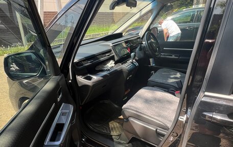 Honda Stepwgn IV, 2017 год, 2 300 000 рублей, 15 фотография