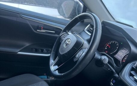 Toyota RAV4, 2020 год, 3 850 000 рублей, 9 фотография