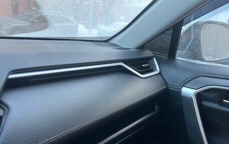 Toyota RAV4, 2020 год, 3 850 000 рублей, 8 фотография