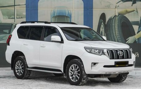 Toyota Land Cruiser Prado 150 рестайлинг 2, 2018 год, 5 500 000 рублей, 2 фотография