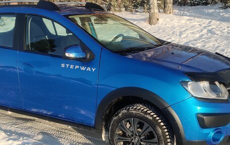 Renault Sandero II рестайлинг, 2015 год, 670 000 рублей, 3 фотография