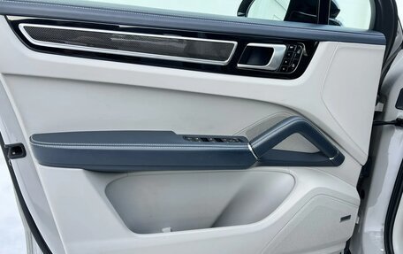 Porsche Cayenne III, 2019 год, 10 900 000 рублей, 11 фотография