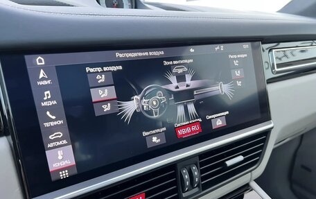 Porsche Cayenne III, 2019 год, 10 900 000 рублей, 14 фотография