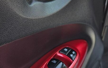 Nissan Juke II, 2011 год, 1 070 000 рублей, 12 фотография