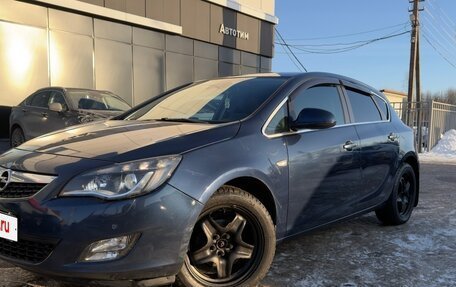 Opel Astra J, 2012 год, 739 000 рублей, 2 фотография