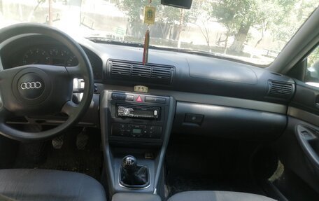 Audi A4, 1999 год, 400 000 рублей, 4 фотография