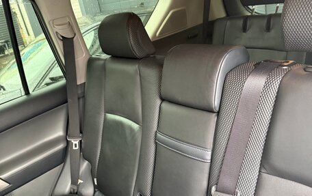 Toyota Land Cruiser Prado 150 рестайлинг 2, 2011 год, 3 500 000 рублей, 10 фотография