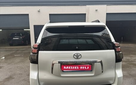 Toyota Land Cruiser Prado 150 рестайлинг 2, 2011 год, 3 500 000 рублей, 8 фотография