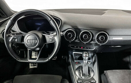 Audi TT, 2018 год, 2 797 000 рублей, 12 фотография