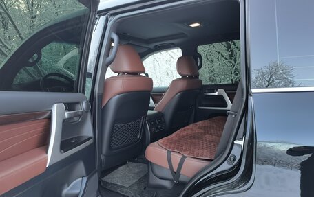 Toyota Land Cruiser 200, 2020 год, 11 000 000 рублей, 9 фотография