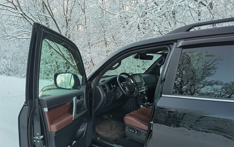 Toyota Land Cruiser 200, 2020 год, 11 000 000 рублей, 10 фотография