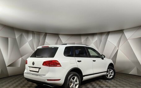 Volkswagen Touareg III, 2013 год, 2 099 000 рублей, 2 фотография